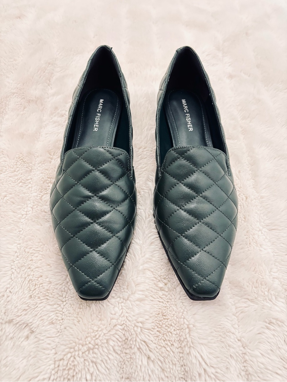 Marc Fisher Quilted Pointed Slip-On Flats in Dark Green Size 9
